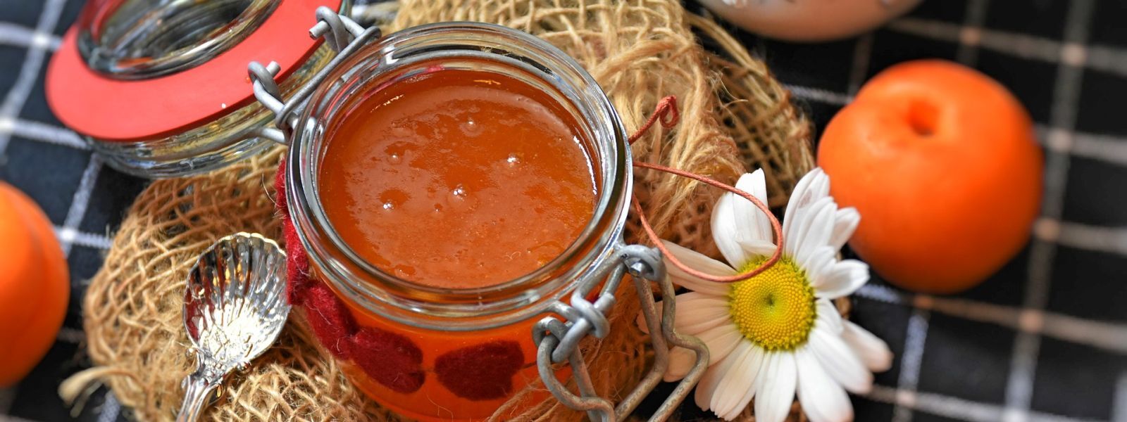jam, jelly, preserves difference in preserves